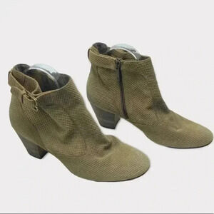 Aquatalia tan suede ankle short bootie side zip, buckle accent size 9.5